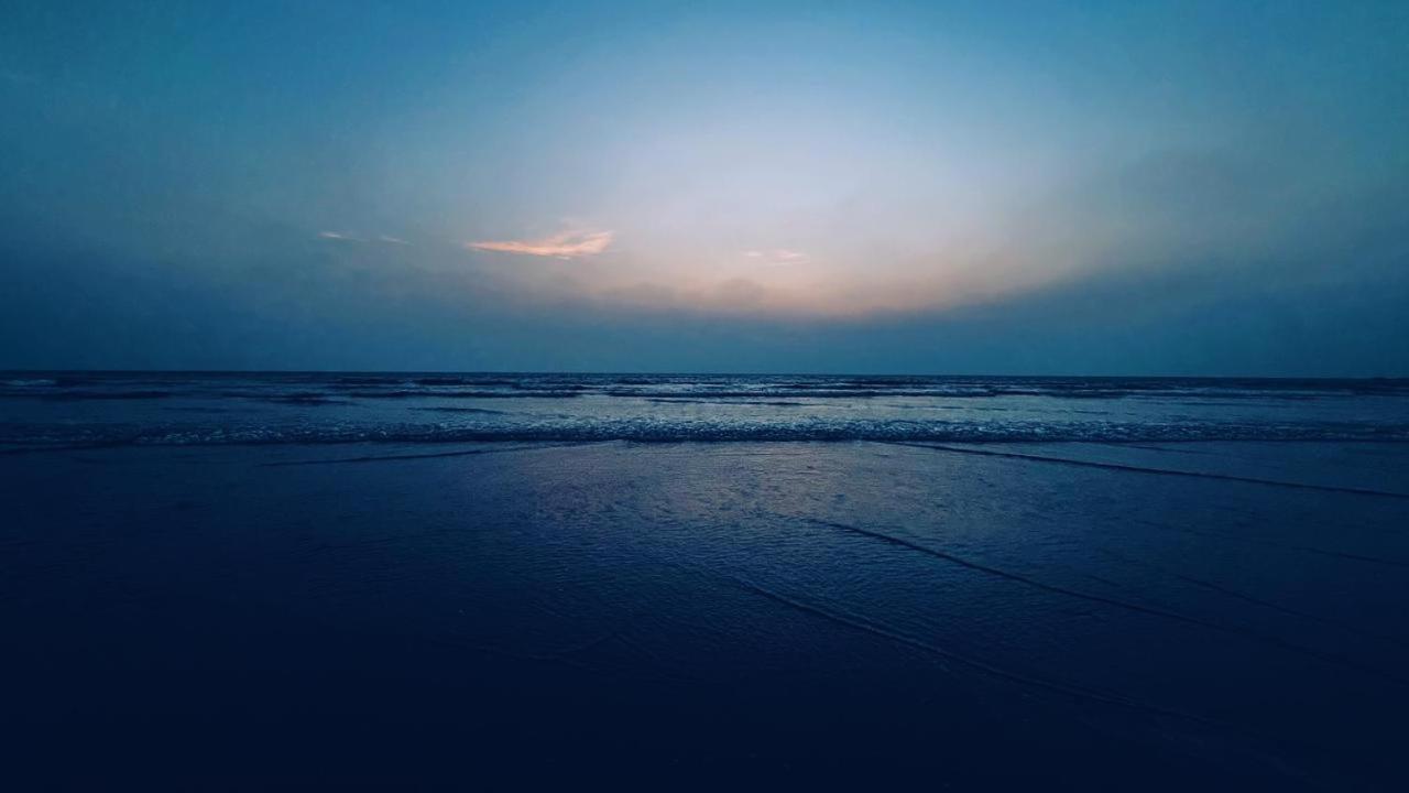 Corniche Beach Resort Mulappilangād Екстериор снимка
